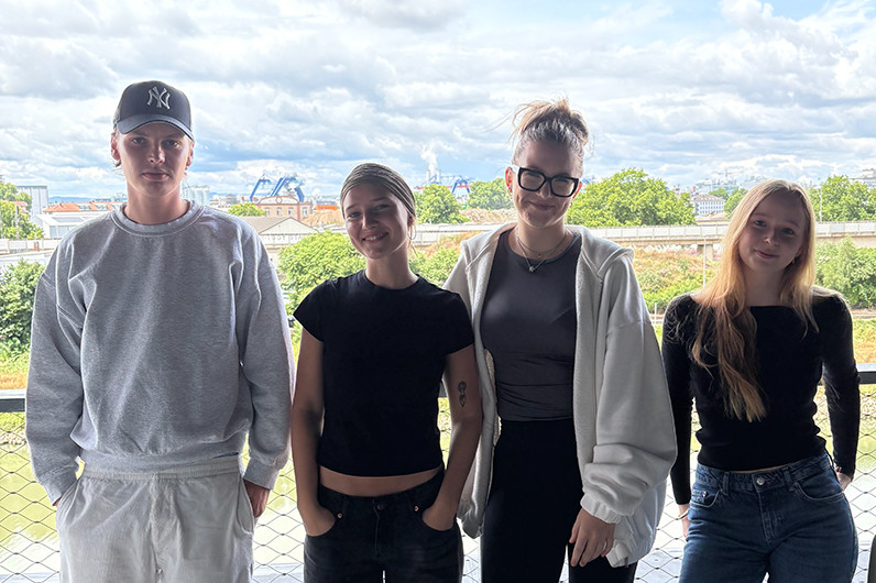 Maximilian Kitzberger, Sina Mücke, Sophia Walter and Lisa Binnewies